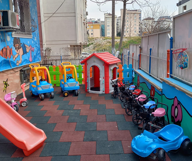 Özgür Yunuslar Anaokulu Kartal